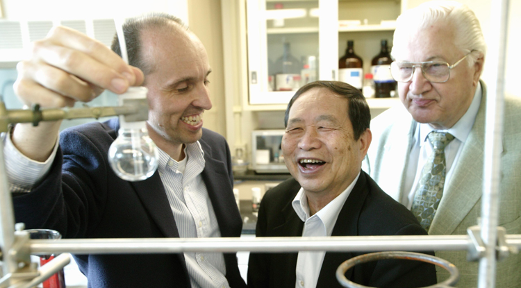 Guido F. Pauli, UIC Botanical Center Director, with Emeritus Professor Harry H.S. Fong and the late Professor Norman R. Farnsworth (right), founding Director of the UIC/NIH Botanical Center